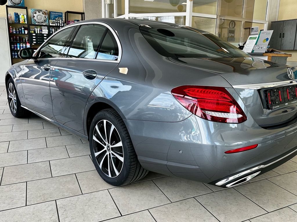 2020 Mercedes-Benz E 300