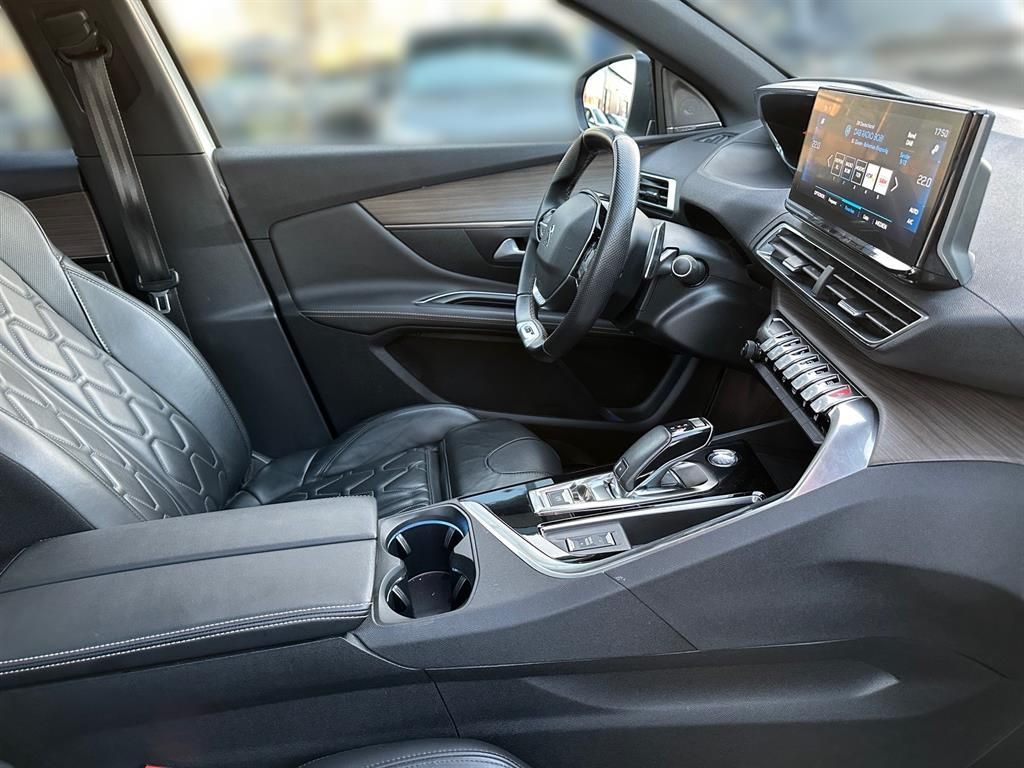 2021 Peugeot 3008