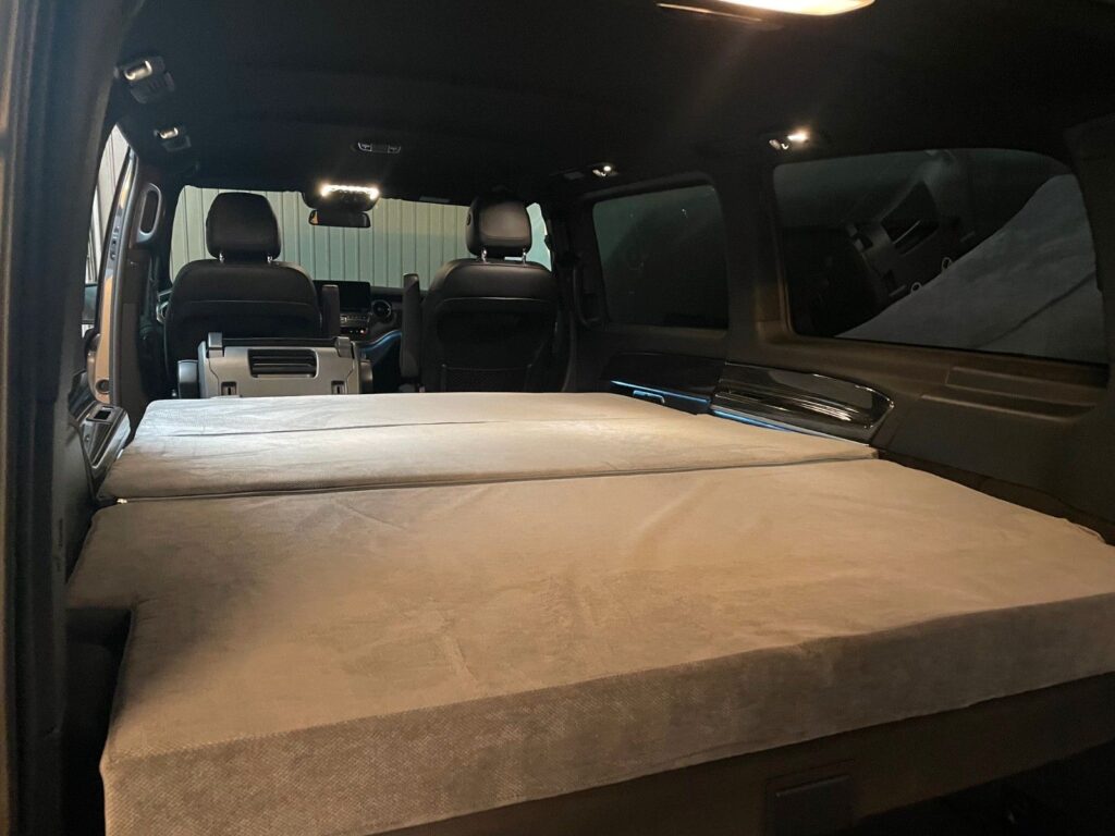 2021 Mercedes-Benz V 300