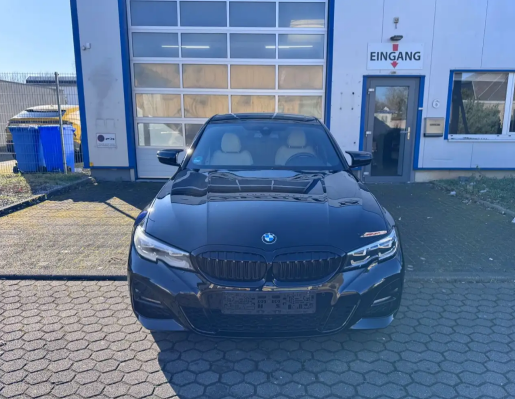 2021 BMW 330