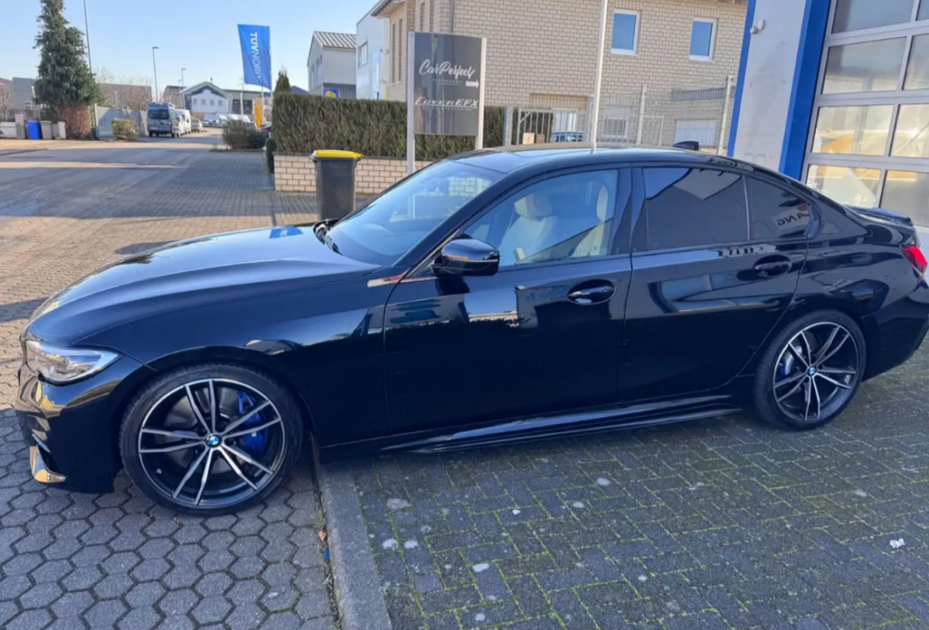 2021 BMW 330