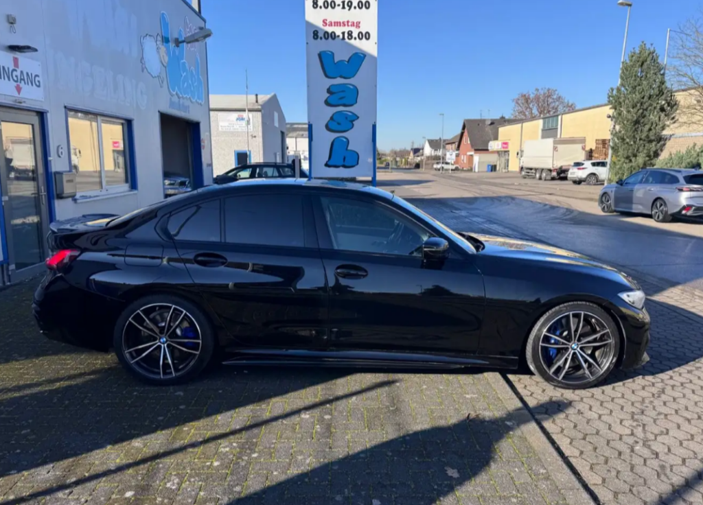 2021 BMW 330