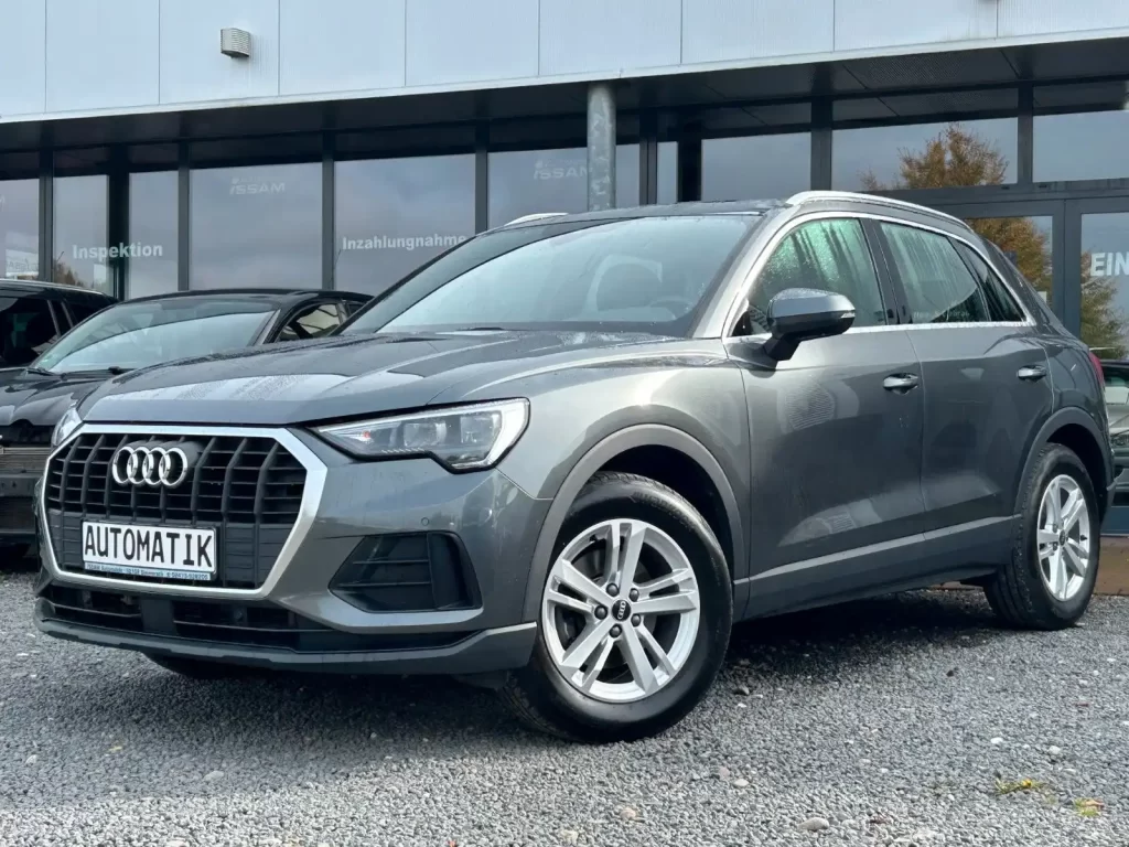 2022 Ауди Q3