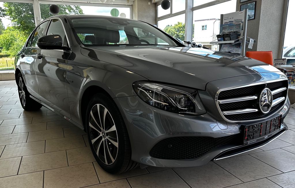 2020 Mercedes-Benz E 300